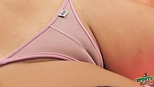 Huge Cameltoe Teen On Tight Spandex. Round ass n G-String.